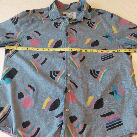 #takepride Geometric Gay Pride Flag Blue Button Up Short Sleeve Shirt Size L - Picture 7 of 10